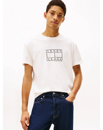 TOMMY JEANS T-SHIRT LOGO A TIMBRO