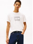 TOMMY JEANS T-SHIRT LOGO A TIMBRO
